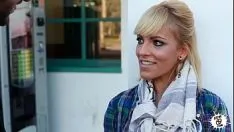 Películas porno con Andreea Tonciu Nasoasa recibe una mamada y se la follan por el culo