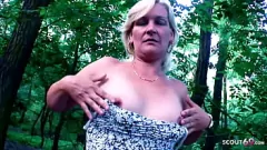 Abspielen Schmutzige öffentliche Verführung der Stiefmutter: Tabu-POV-Begegnung der 72-jährigen tschechischen Oma