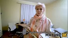 تشغيل ناضجة جوارب كوغار يحصل من الصعب ديك بدلا من القيام بالعمل