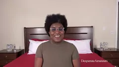 Abspielen Amateur-Interracial-Begegnung: Donna Star und Zuris enge Muschi-Dehnungs-Tortur