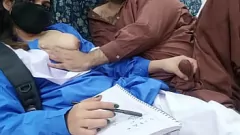 Afspelen Stiefdick kan het exotische Pakistaanse college -meisje Sobia Nasir niet weerstaan