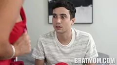 Reproducir Petite Teen Sandy Love le da a Ricky Spanish a Pov mamada